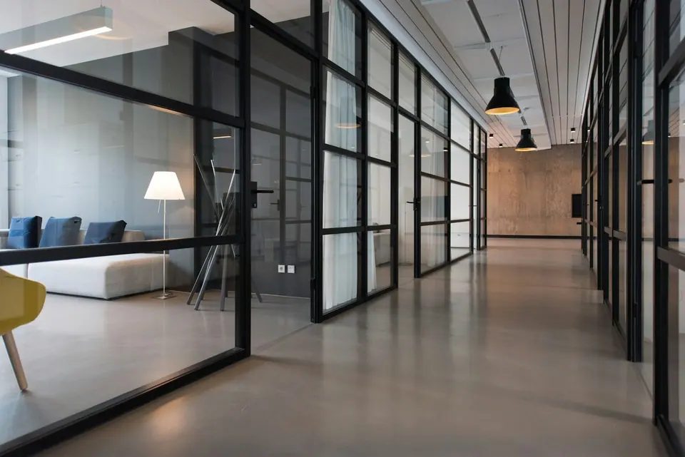 Ảnh minh họa lease · mặt bằng & văn phòng