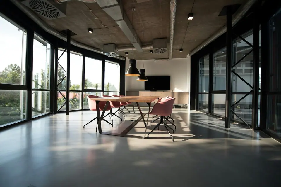 Ảnh minh họa lease · mặt bằng & văn phòng