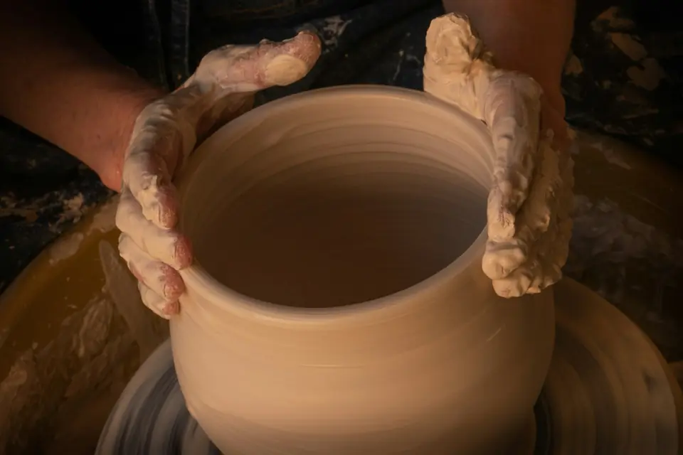 Bát gốm lớn